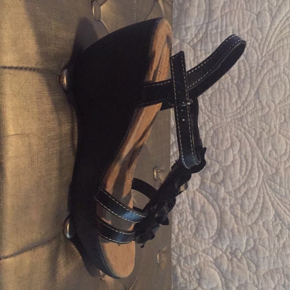 Incredibly comfortable wedges - Picture 3 of 5